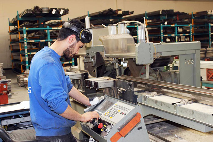 zaagmachine ateliermedewerker zaagmachine ateliermedewerker