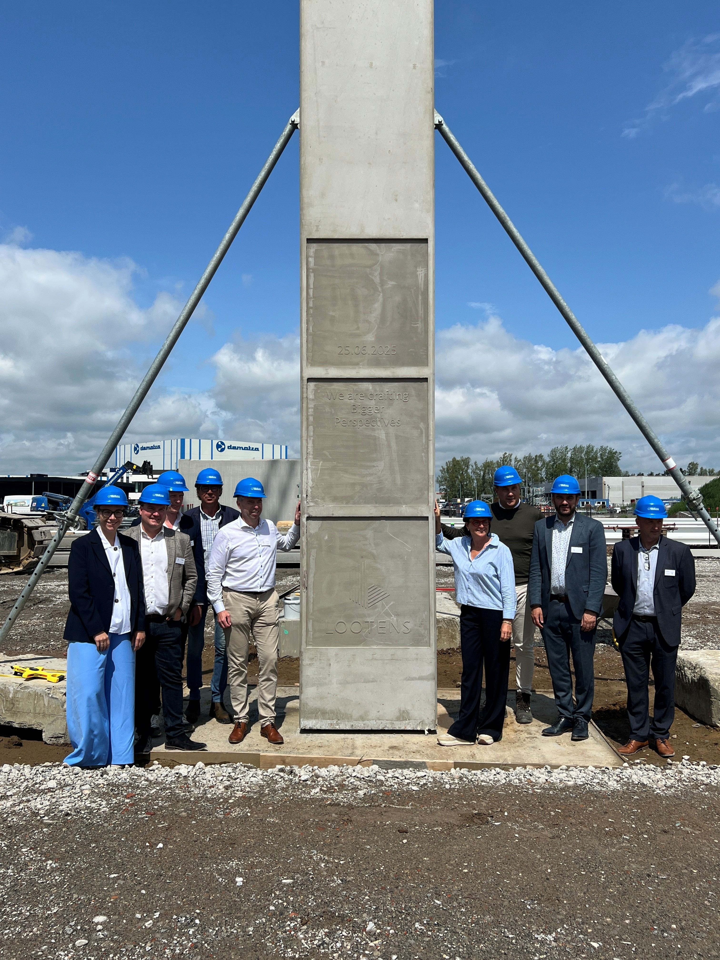 Eerste kolom voor Lootens op De Prijkels, Nazareth