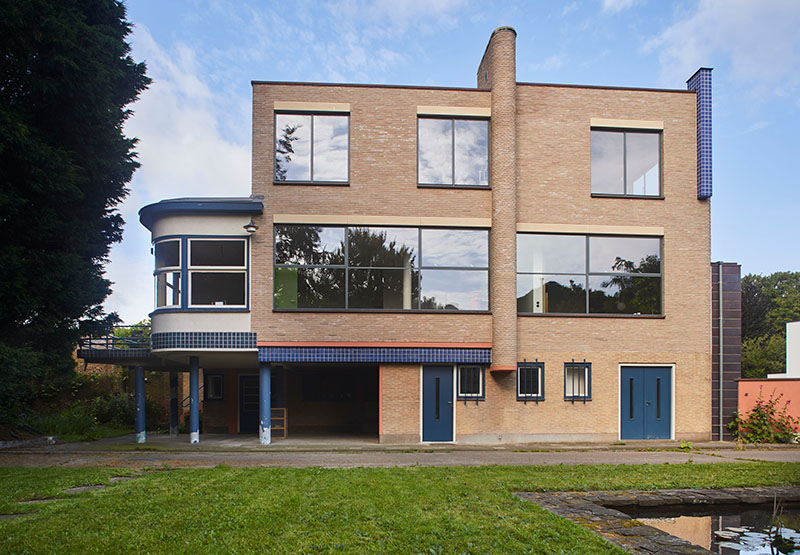 Stalen buitenschrijnwerk woning de bruycker