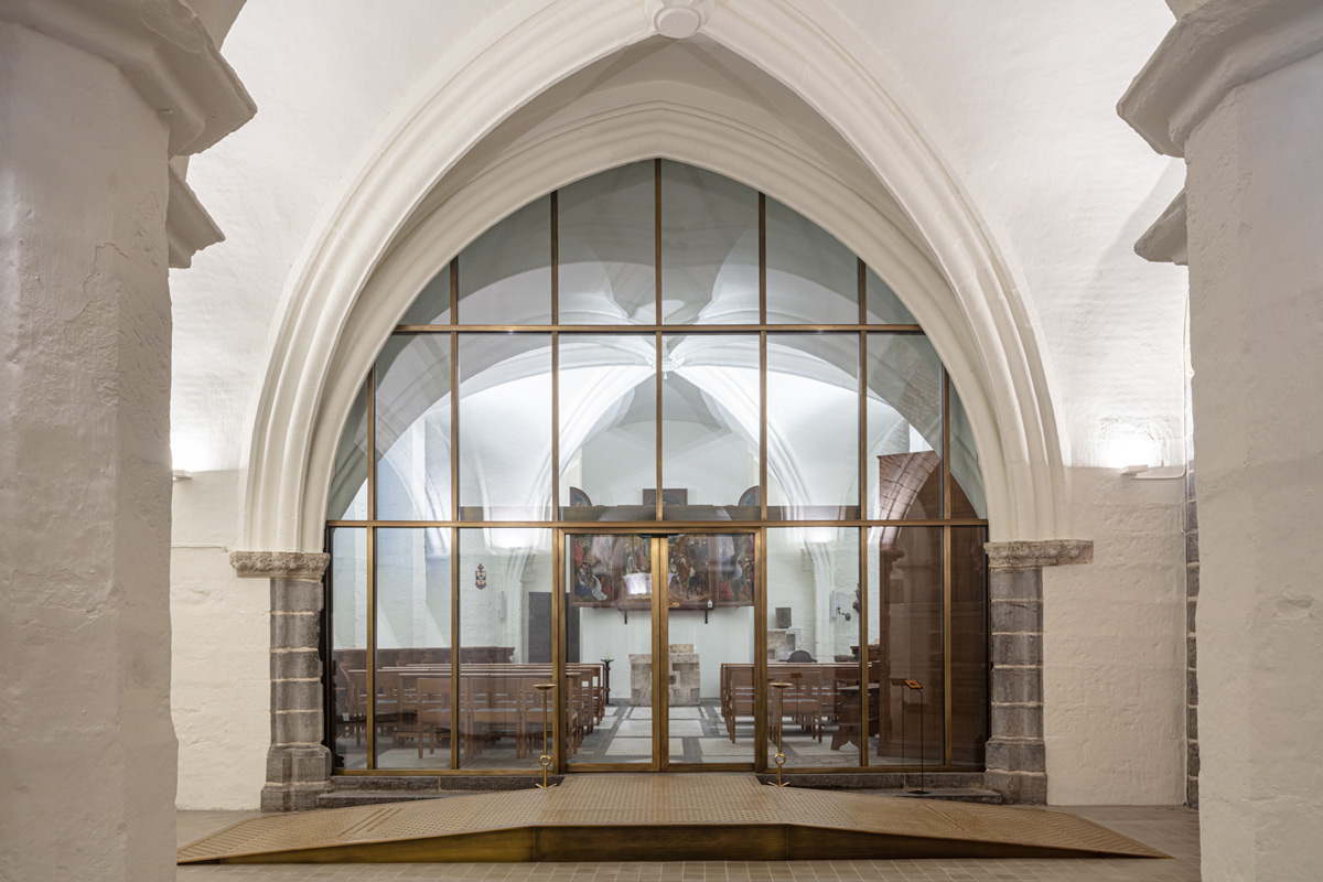 sint-baafskathedraal stalen messing binnenschrijnwerk sint-baafskathedraal stalen messing binnenschrijnwerk