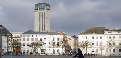 Boekentoren stalen ramen & deuren